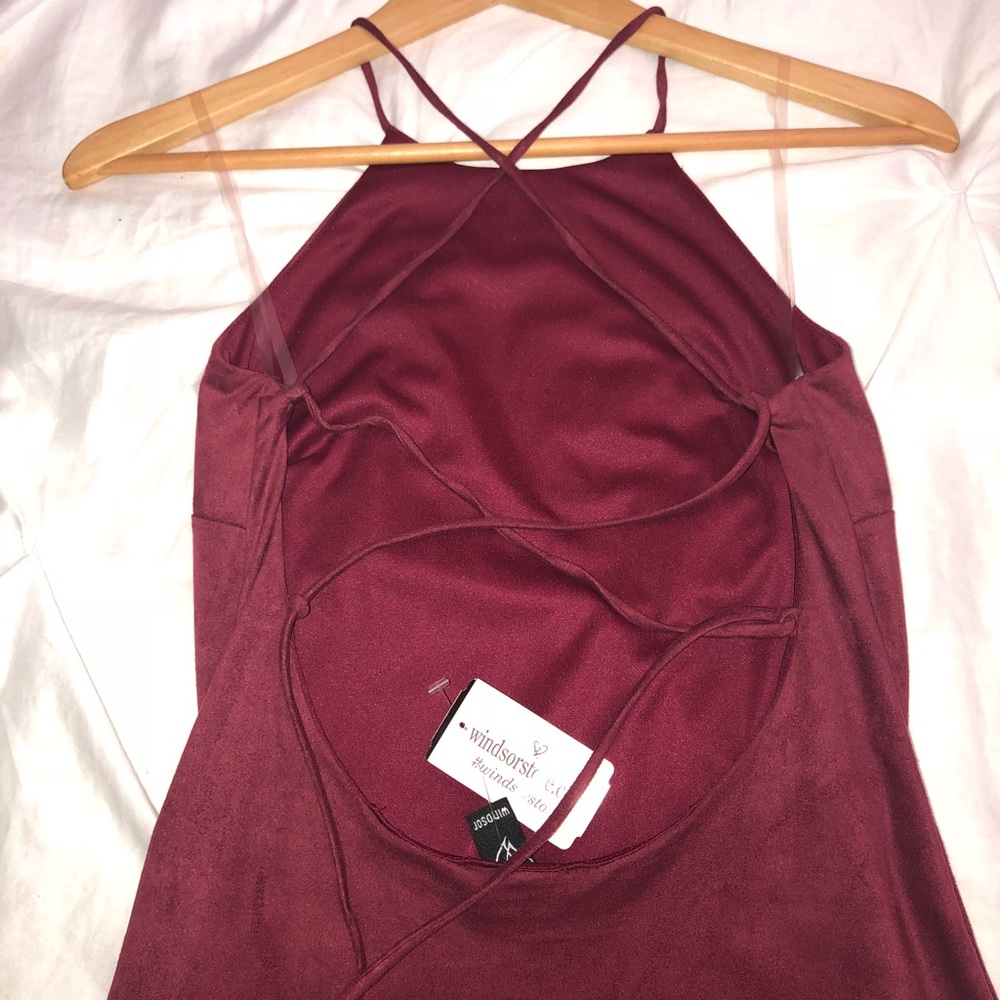 Burgundy open back tight fitting midi dress - Picture 4 of 5